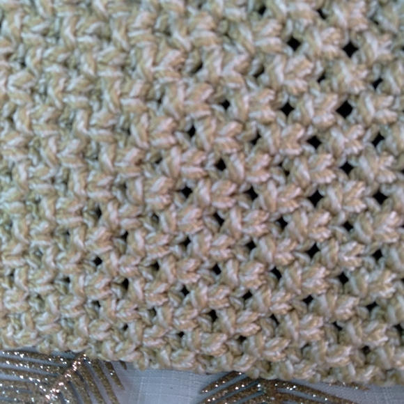 Woven clutch wallet - Picture 3 of 5